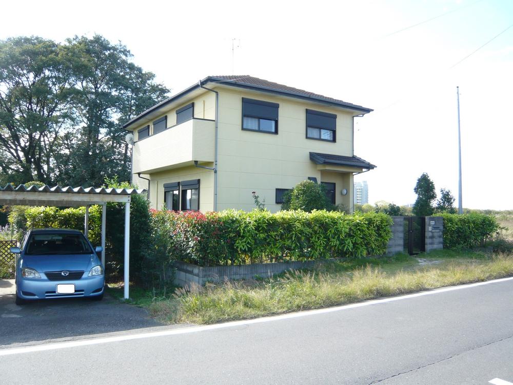 Local appearance photo. Land 67 square meters! Building 42 square meters! Front public road 6m or more! Nantei spacious! Car space parallel two OK! We look forward to preview book!
