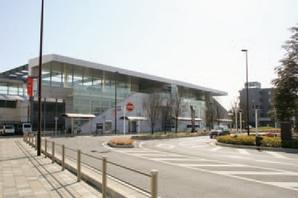 2009 (2009) of JR Kawagoe Line, which opened in March the new station "Omiya west". 6 min. Walk (about 480m)