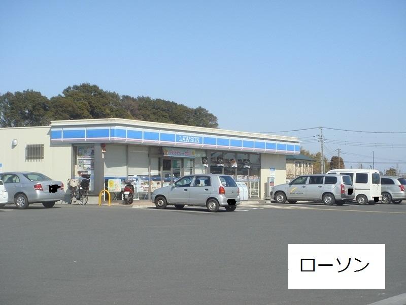 Convenience store. 792m until Lawson Saitama west Kuyakushomae shop