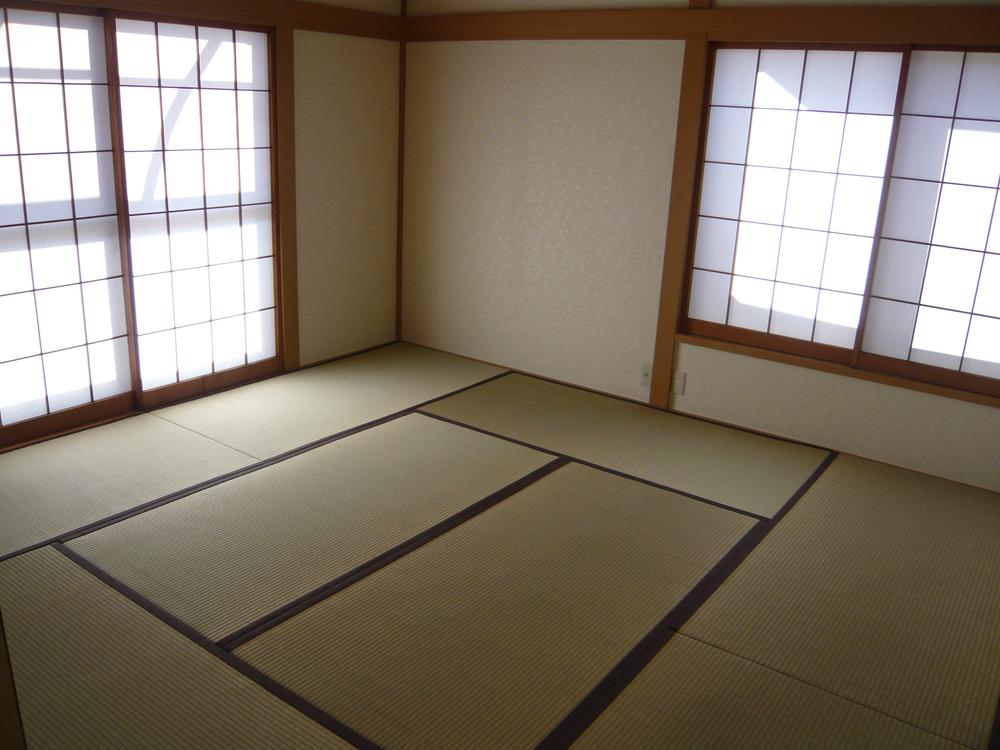 Other introspection.  ■ 2F_ spacious Japanese-style room! Hito good!