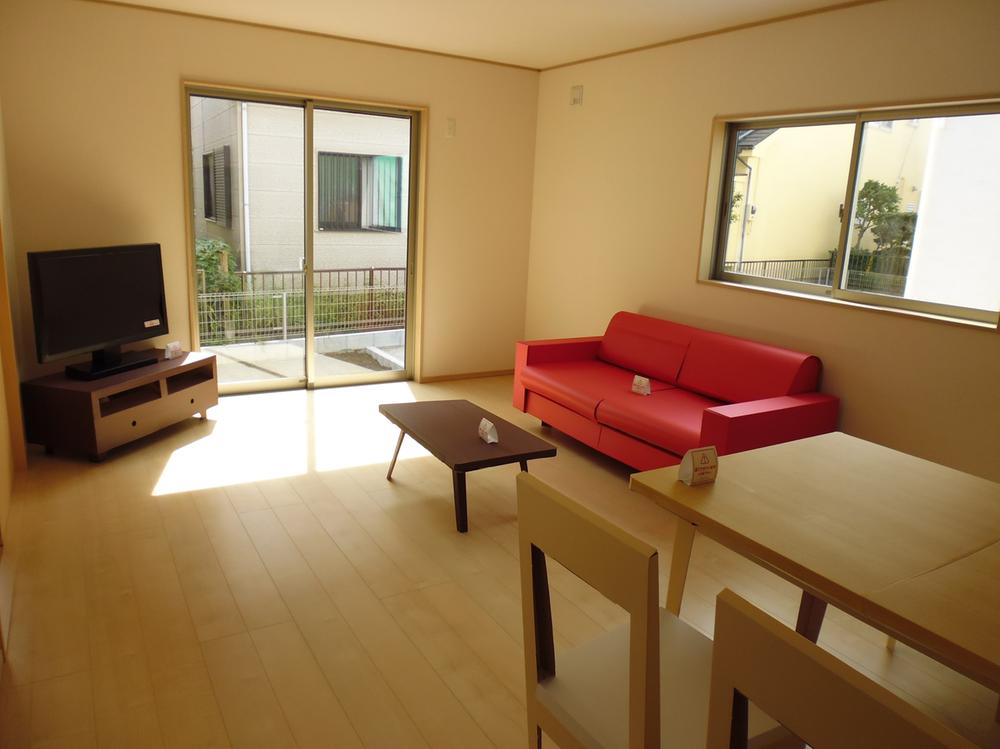 Same specifications photos (living). (1 ・ 2 Building) same specification