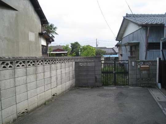 Local land photo.  [Local (with Furuya)] It faces about 4m to 4m public roads. Furuya now is built