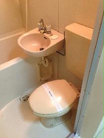 Toilet. 3-point unit