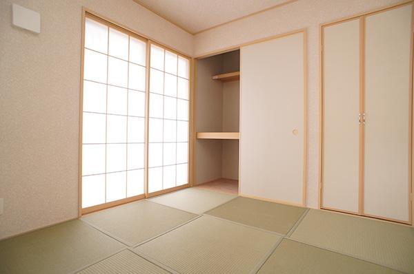 Non-living room. Indoor (12 May 2013) Shooting