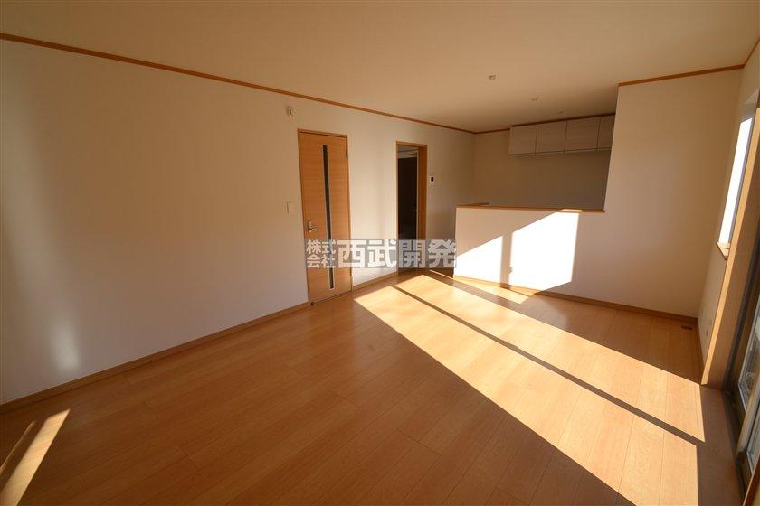 Living. Living (December 2013) Shooting