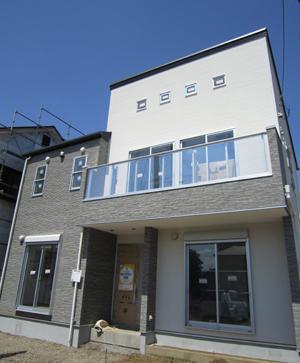 Building plan example (exterior photos). Building plan example  Building price  14,915,000 yen, Building area  97.71  sq m