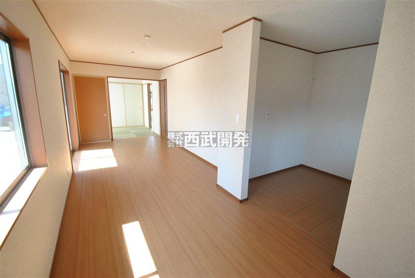 Same specifications photos (living). Same specifications Living-dining