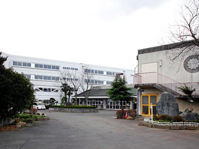 Primary school. Saitama Municipal Sashiogi north elementary school 10 minutes walk