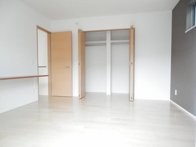 Non-living room. Local (August 2013) Shooting