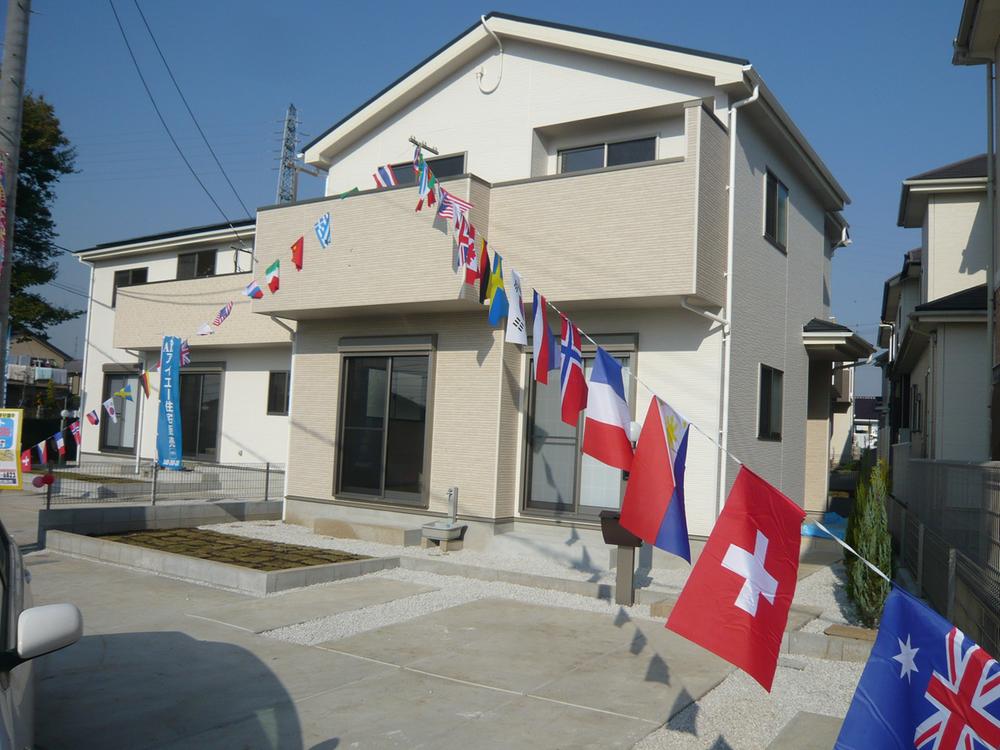 Local appearance photo.  ■ Building 3 _3250 ten thousand ■ Solar panels 2.46kw ■ Car space parallel two! It was completed! 