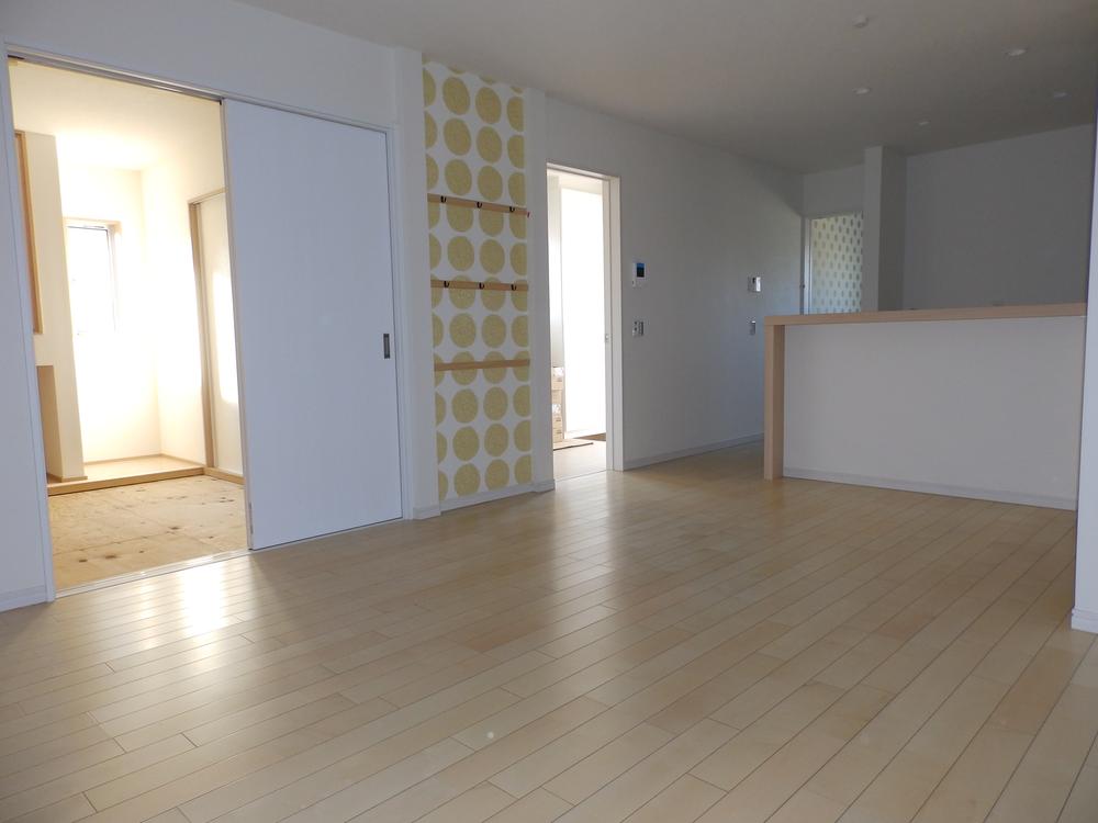 Living. ◆ 16 Pledge living ◆