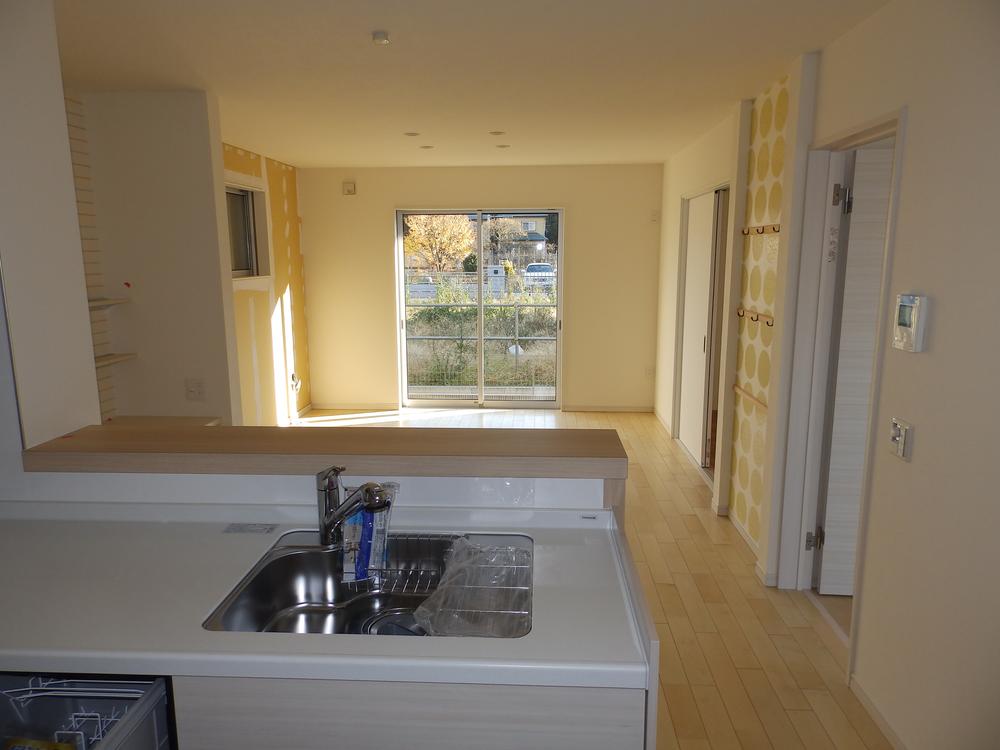 Kitchen. ◆ Landscape from the kitchen ◆