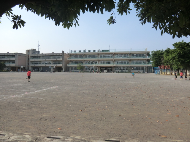 Primary school. Mitsuhashi to elementary school (elementary school) 622m