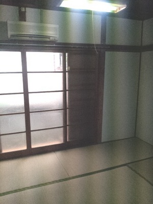 Living and room. Guests can enjoy a Japanese-style interior with tatami