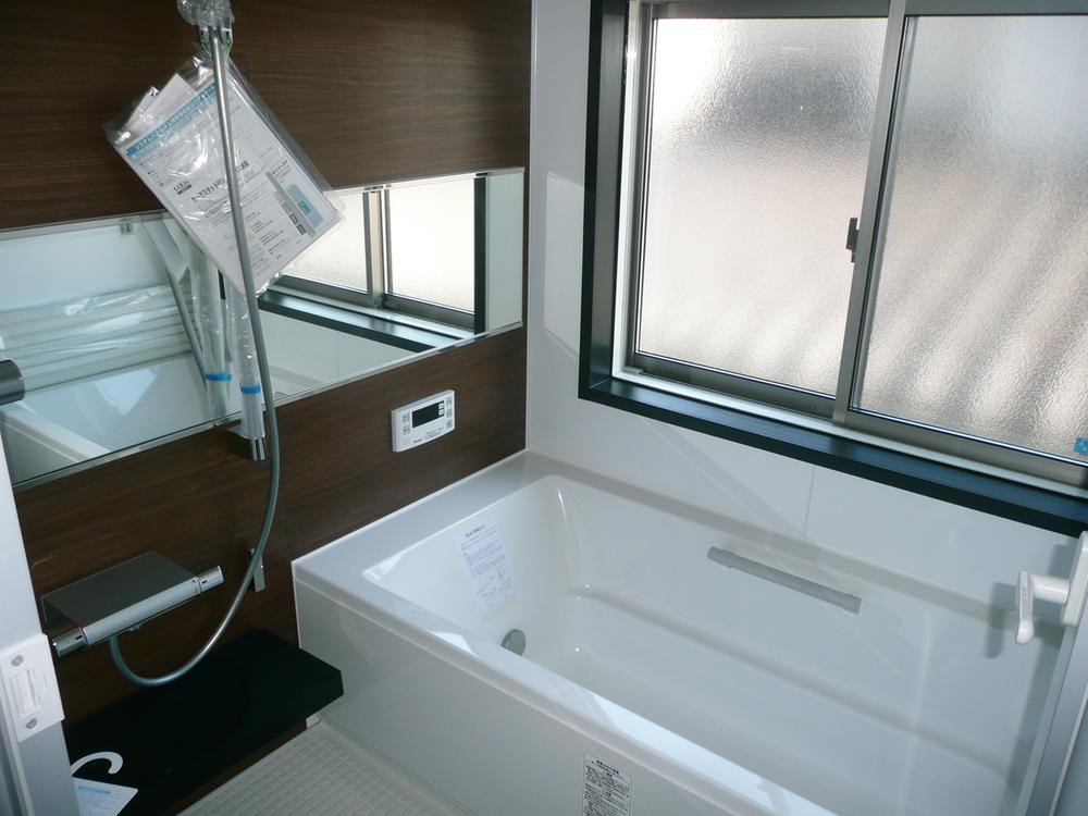 Bathroom. Indoor (12 May 2013) Shooting