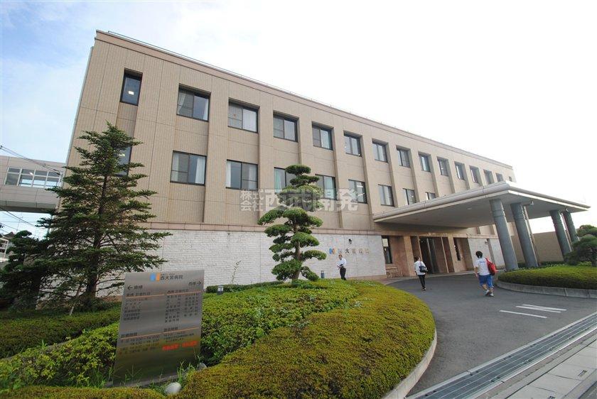 Hospital. 500m to the west Omiya hospital