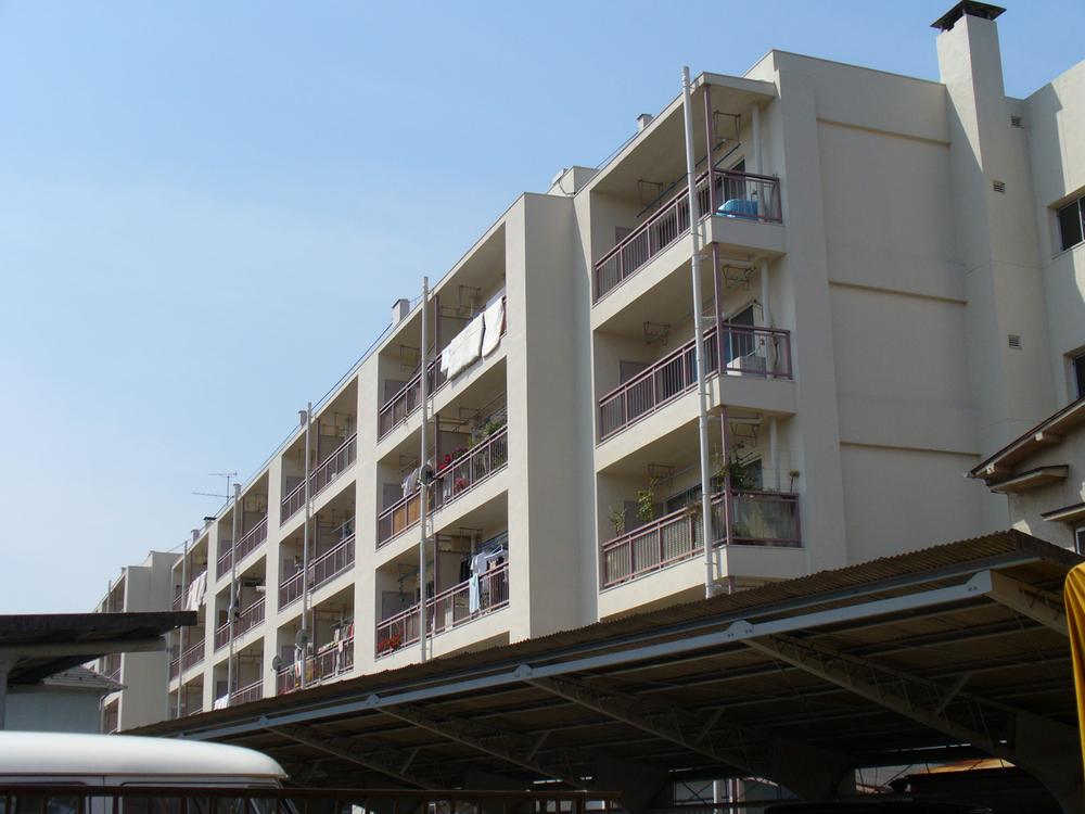 Local appearance photo. Local apartment appearance (October 2013) Shooting