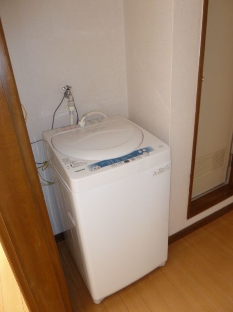 Other room space. Cold winter is also safe in the room washing machine storage. 