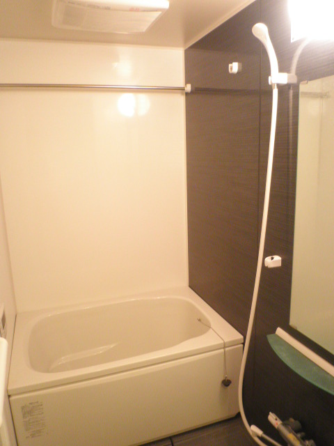 Bath. Add cooked ・ It is a bath with a bathroom dryer