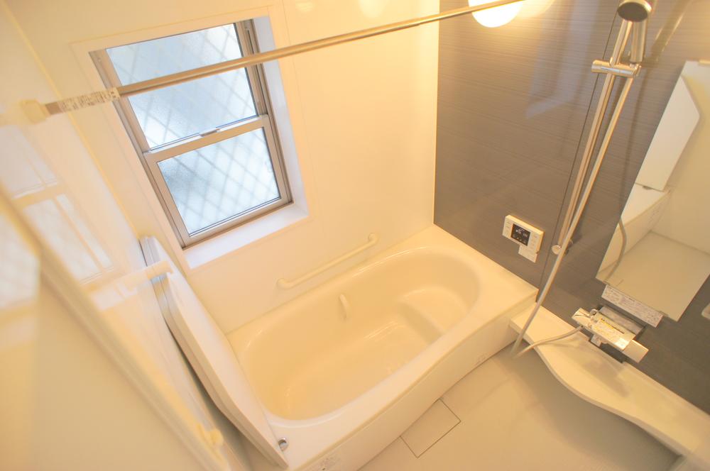 Bathroom. 1 square meters of bathroom ・ Warm bath ・ With bathroom heating dryer ^^