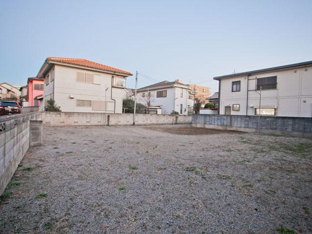 Local appearance photo.  ■ Site spacious 126 square meters!  ■ Car space two or more!  ■ Living spacious 18 Pledge popular face-to-face kitchen!  ■ Garden prior engagement 10m! Barbecue is also enjoy land Nantei! 