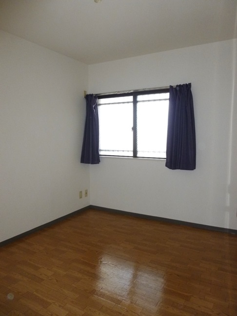 Other room space. Entrance came in perfect on the east side of the independent 6 Pledge Western-style is the main bedroom