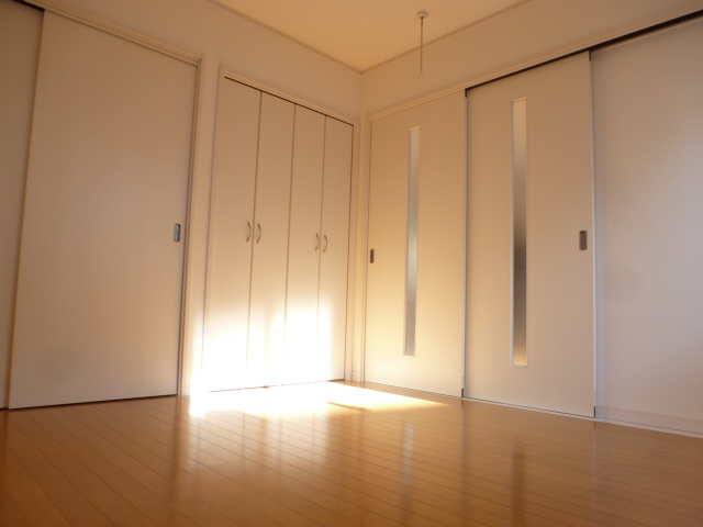 Other room space.  ☆ Transformed into about 20 Pledge of studio if open the door ☆ 