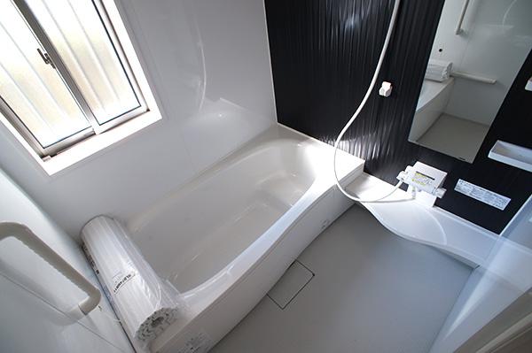 Bathroom. Indoor (11 May 2013) Shooting 1 Building