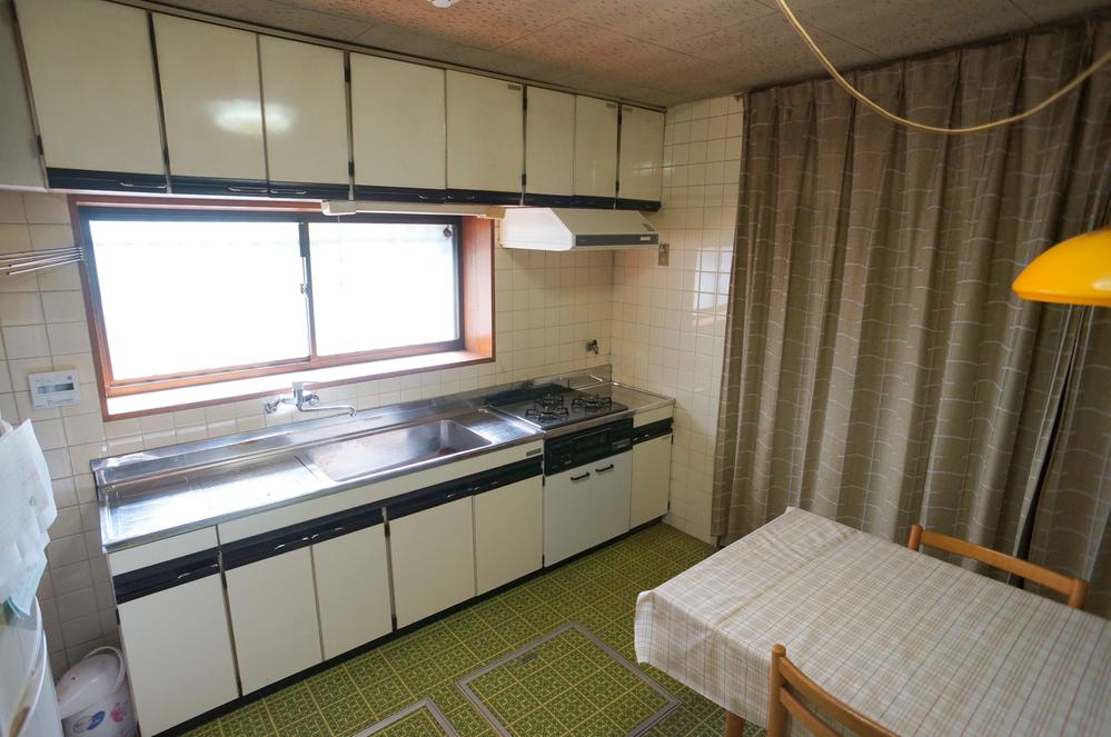 Kitchen. Indoor (July 2013) Shooting
