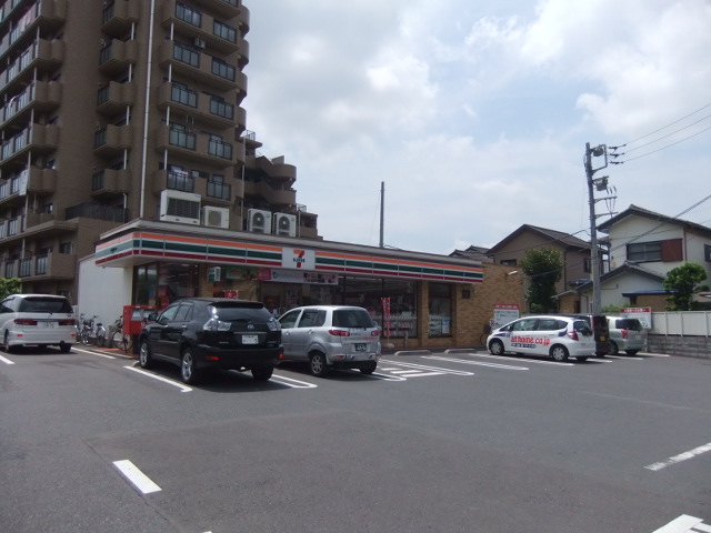 Convenience store. Seven-Eleven Omiya Kushibiki 1-chome to (convenience store) 461m