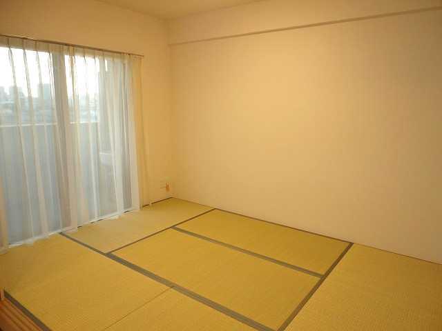 Non-living room.  ◆ 6 Pledge Japanese-style room