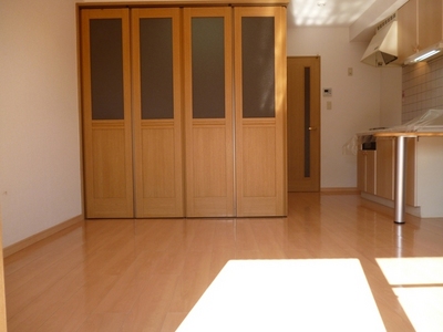 Living and room.  ※ 303, Room reference photograph By opening the door of 13 quires wide ~ There studio