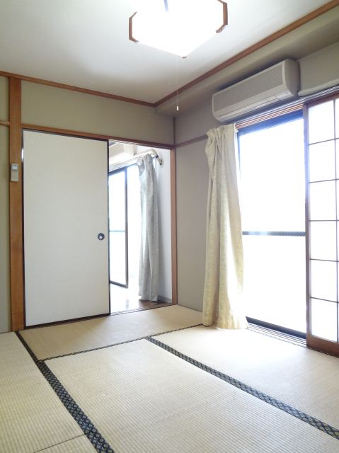 Living and room. Bright Japanese-style room with large windows