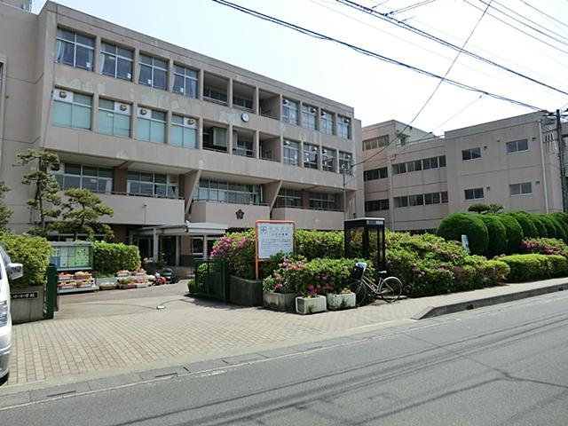 Primary school. Ueko until elementary school 1240m