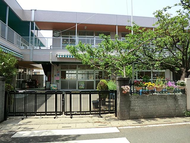 kindergarten ・ Nursery. Lark to kindergarten 414m