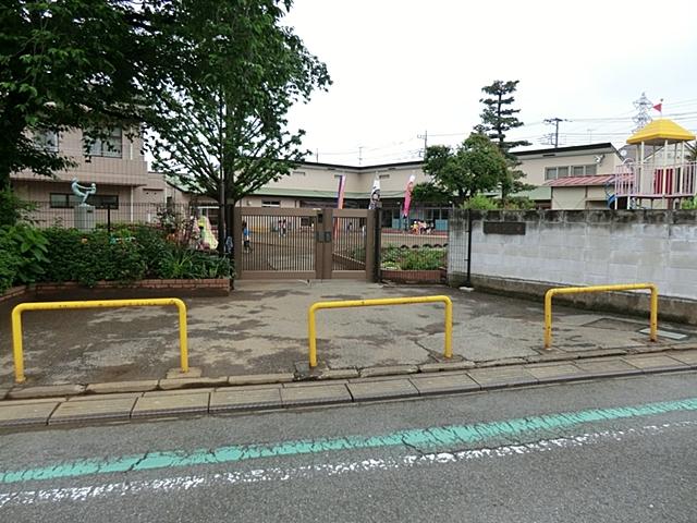 kindergarten ・ Nursery. Shiragiku to nursery 20m