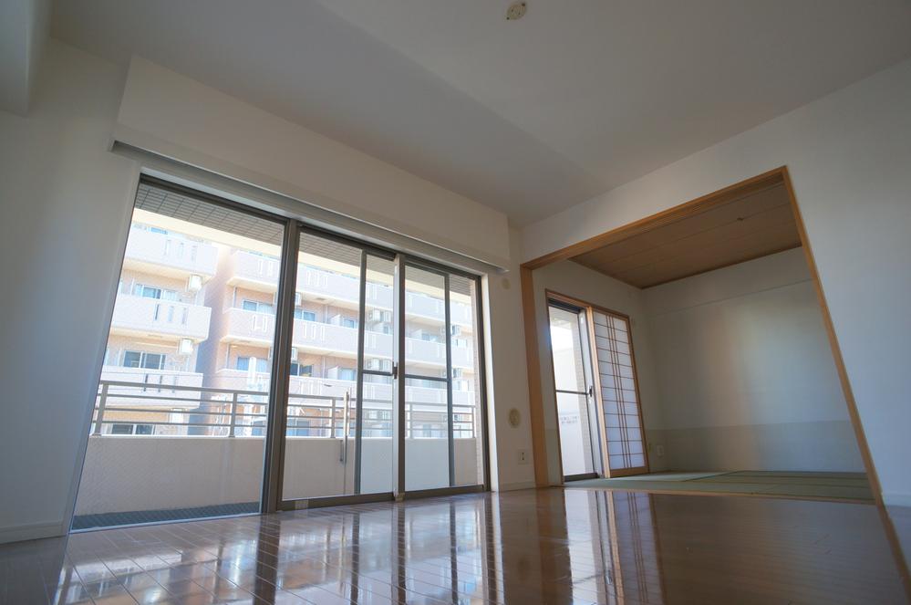 Living. Indoor (12 May 2013) Shooting