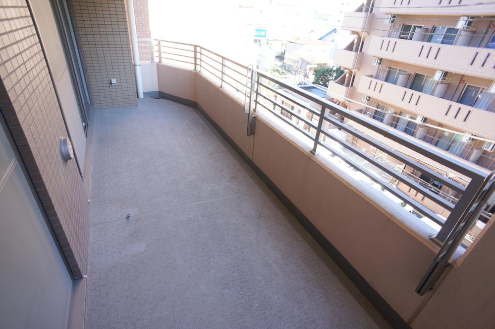 Balcony. Local (12 May 2013) Shooting