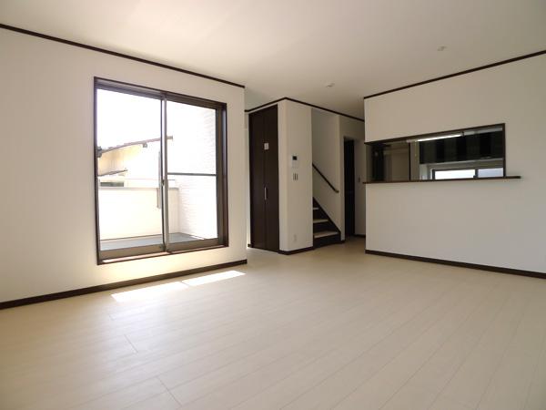 Living. Indoor (June 2013) Shooting 1 Building