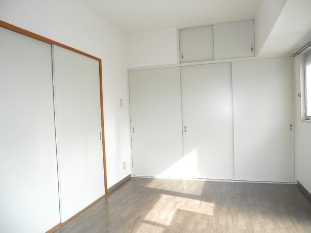 Other room space. It will be an independent room close the Japanese-style and Western-style sliding door