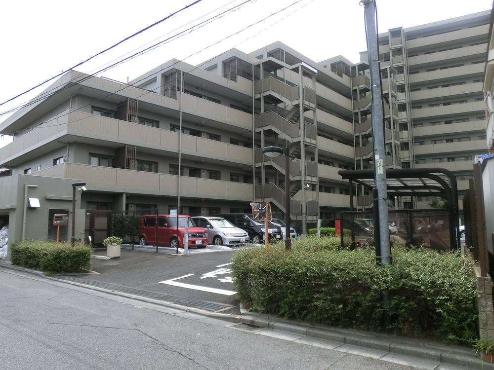 Local appearance photo. Local (August 2013) Shooting