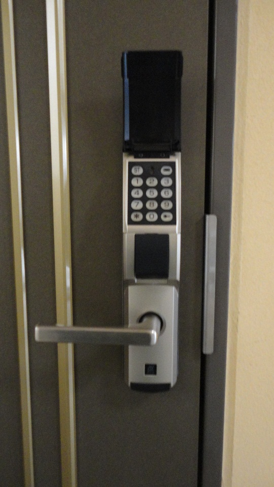 Security. Keyless life in the PIN number type digital lock