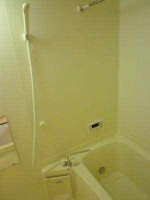 Bath. Bathroom with bathroom ventilation dryer ・ With reheating function