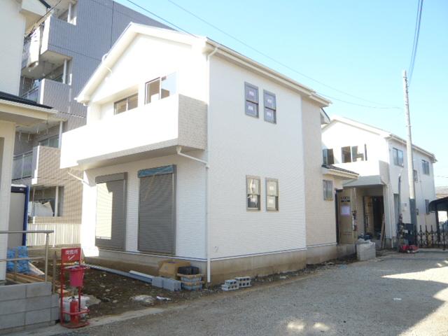 Local appearance photo. Building 2 _3590 ten thousand! Spacious WIC!  ◆ Popular face-to-face kitchen! 