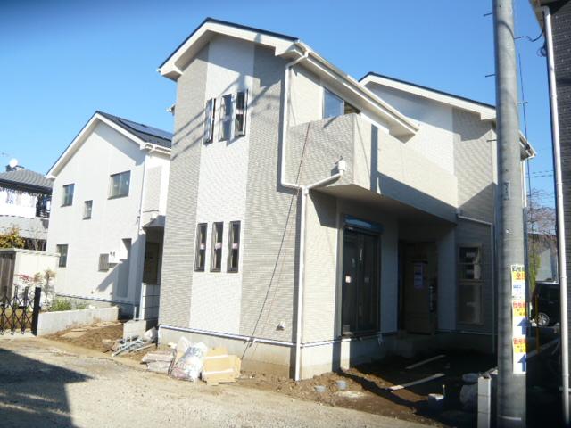 Local appearance photo. 6 Building _3590 ten thousand! !  ◆ Popular face-to-face kitchen! Solar panels equipped!  ◆ With dishwasher! 