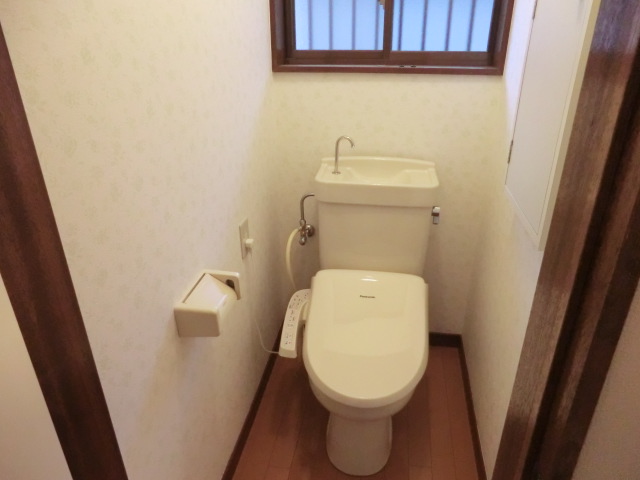 Toilet