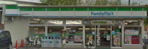 Convenience store. 270m to Family Mart (convenience store)
