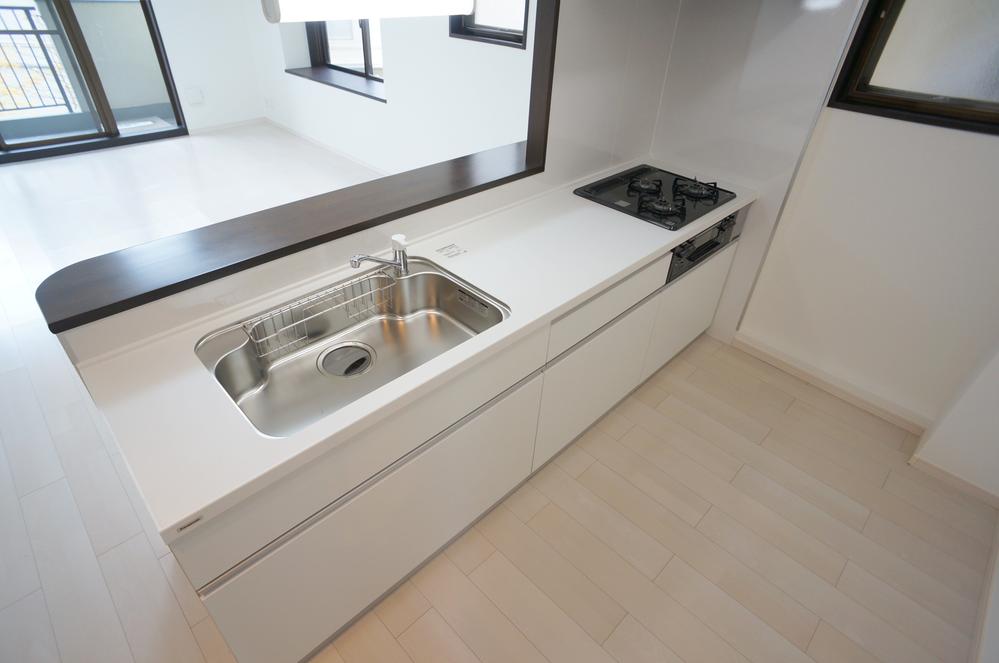 Kitchen. Indoor (12 May 2013) Shooting