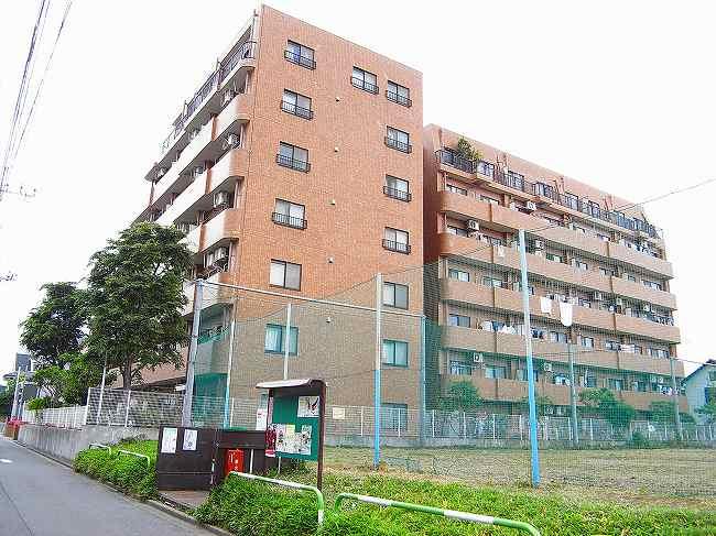 Local appearance photo. Local shooting