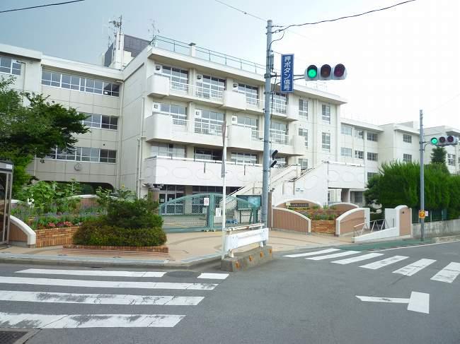 Primary school. 350m up to elementary school City Tatsunaka Island